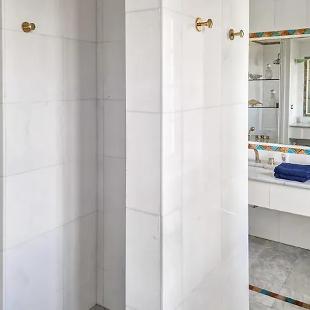 3 Bedroom Amazing In Moscufo