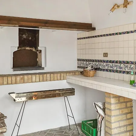 3 Bedroom Amazing In Moscufo