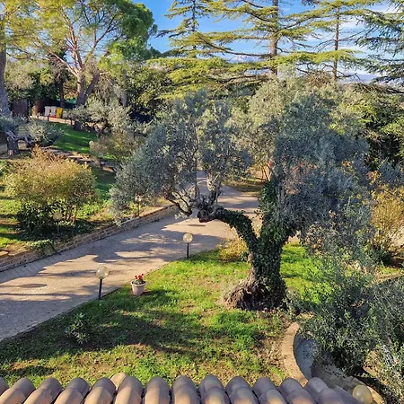 3 Bedroom Amazing In Moscufo